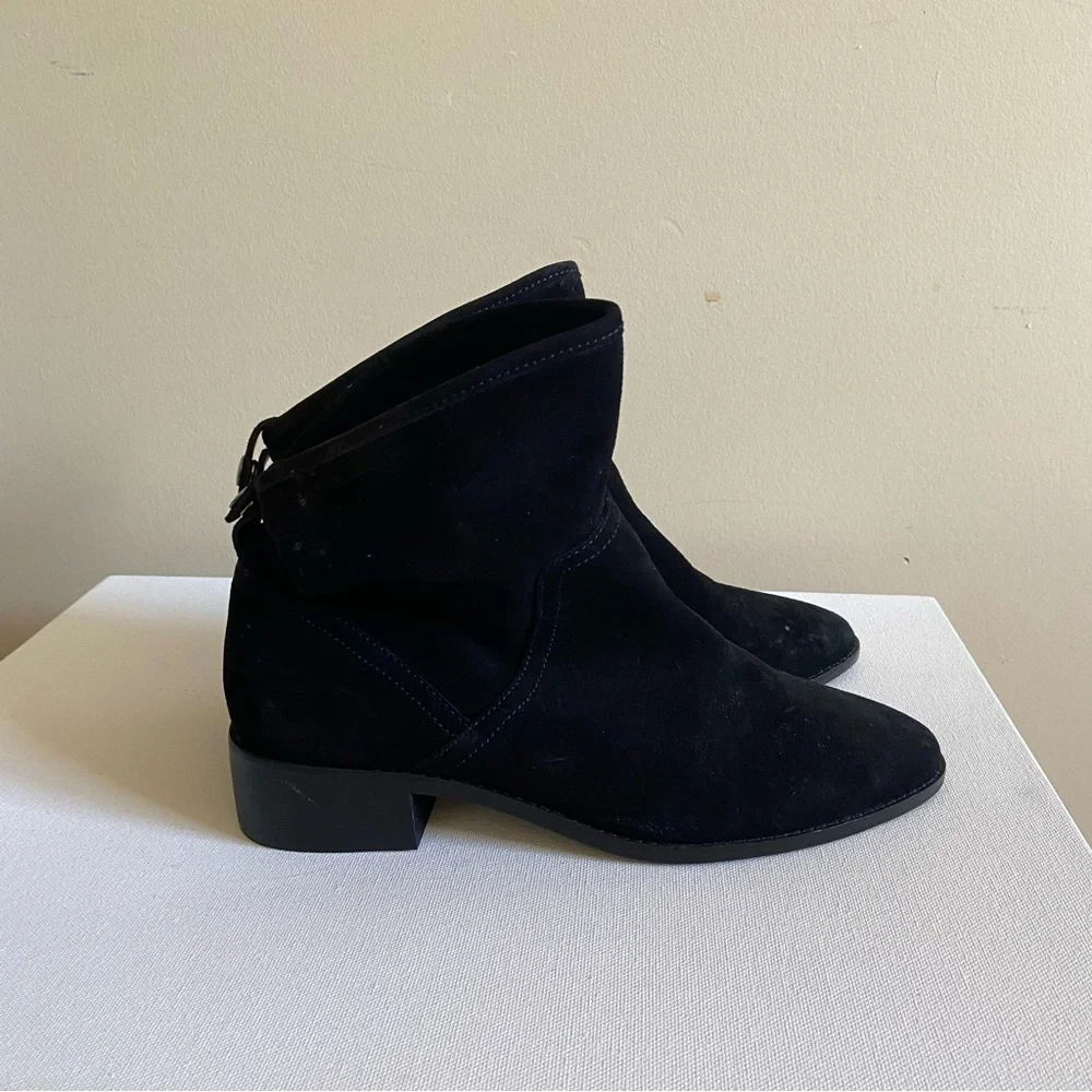 Lucky Brand Boots LK-LOLLIN Suede Almond Toe Pull-on